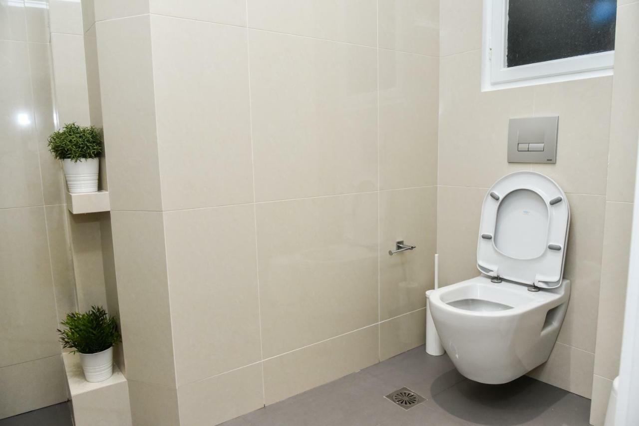 Warm Apartment At Exarchia 1 Bed 2 Pers Athens Ngoại thất bức ảnh