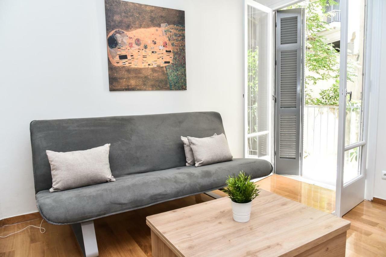 Warm Apartment At Exarchia 1 Bed 2 Pers Athens Ngoại thất bức ảnh